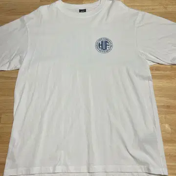 HUF 화이트 티셔츠 L 사이즈