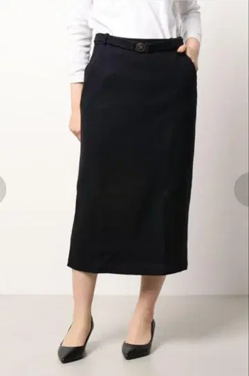 네이비 타이트 스커트 벨트 포함 슬릿 디자인