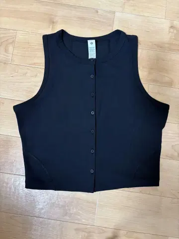 Lululemon 블랙 슬리브리스 탑