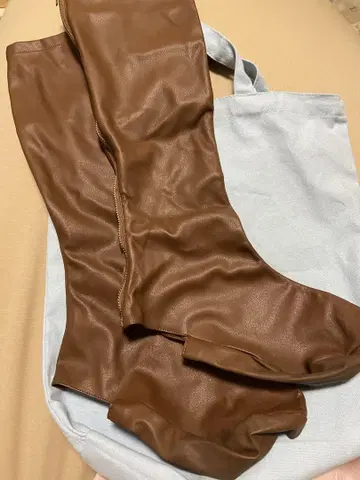 클라세 부츠 커버 브라운