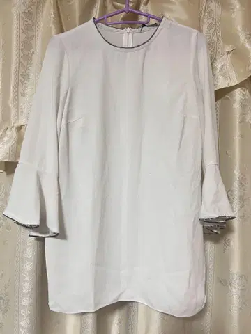 비쥬 장식 셔츠 ZARA 큐빅 화이트 상의 블라우스
