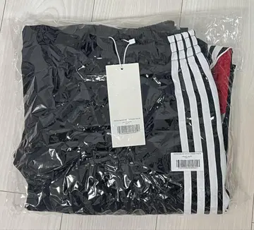 RETRO BAGGY NYLON TRACK PANTS