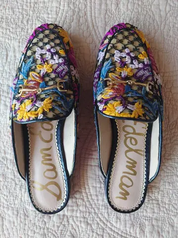Sam Edelman 자수 뮬, 여러 색상