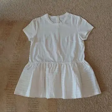 보더스 앳 발코니 PEPLUM TEE 사이즈 36