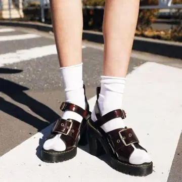 Dr.Martens GRANIK 청키힐 샌들 체리 레드