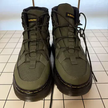 Dr. Martens 올리브 하이컷 부츠