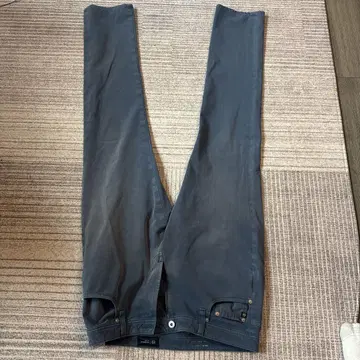 AG TELUS Modern Slim 다크 그레이