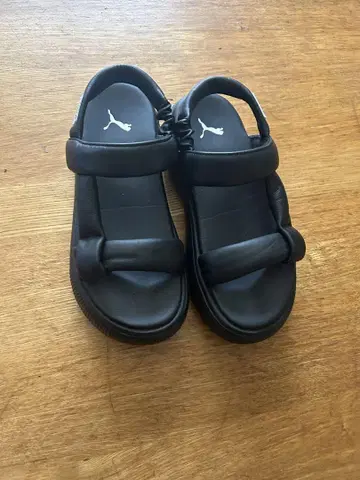 PUMA 샌들 블랙 24cm MAYU PUFFY SANDALS