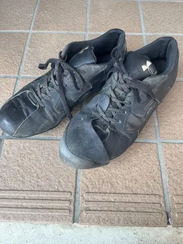 언더아머 야구 블랙 스파이크