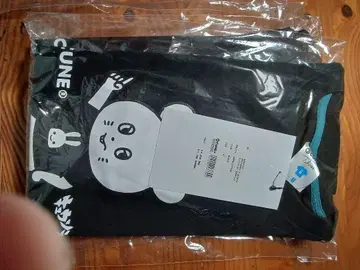 CUNE 30th ANNIV 큐소네코카미 T-SHIRTS 블랙 M