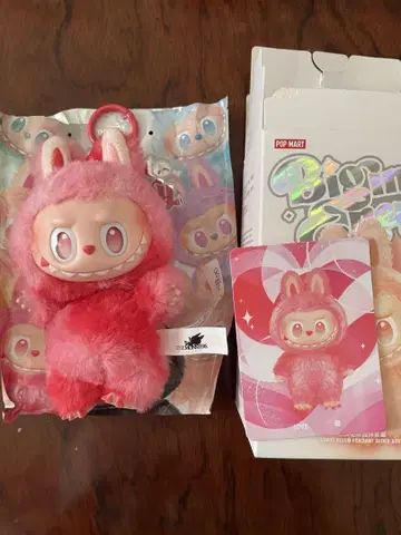 POP MART Big into Energy 봉제 인형