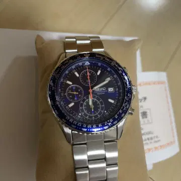SEIKO 7T92 쿼츠 손목시계