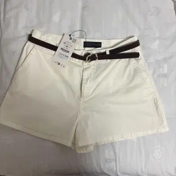 ZARA 화이트 숏팬츠 브라운 벨트 포함