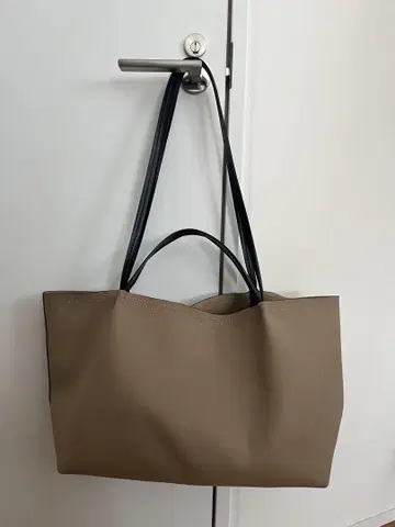 ZARA 토트백