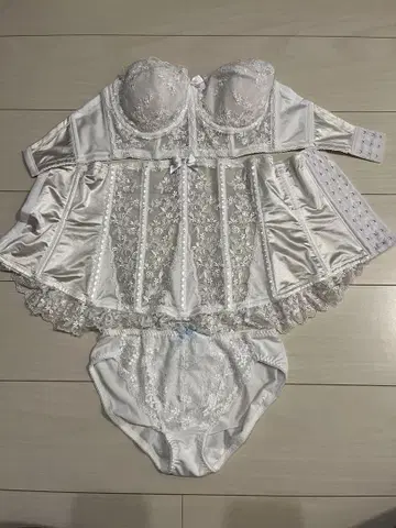 세모아 브라이덜 이너 E70