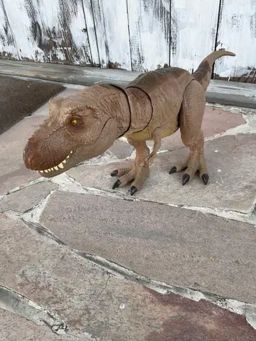 마텔 쥬라기 월드 티라노사우루스 슈퍼 액션 T-REX