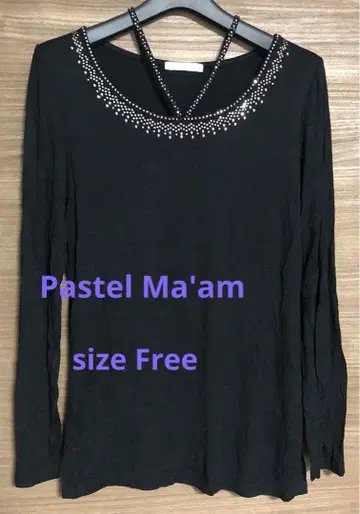 비쥬 장식 긴팔 상의 블랙 Free