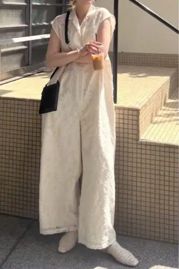 완판 정품 SHEER JACQUARD TAILORED ROMPERS