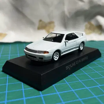 교쇼 1/64 닛산 스카이라인 GT-R BNR32