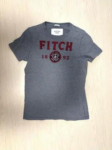 Abercrombie & Fitch 그레이 티셔츠