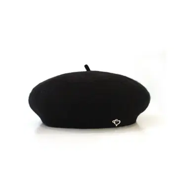 the virgins 베레모 Heart logo charm beret