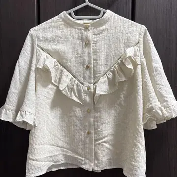 트웬티즈 tnewties 달의 주문을 외우고 상의 XS