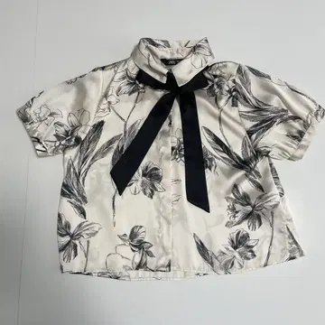 ZARA 플라워 프린트 반팔 셔츠 XS