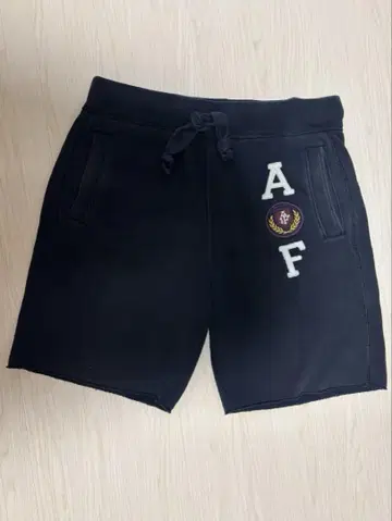 Abercrombie & Fitch 블랙 숏팬츠 M