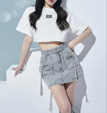 택 포함 새 상품 darich 파츠 박스 숏 티셔츠 화이트