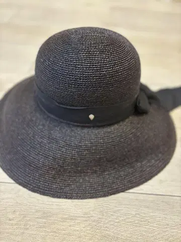헬렌 카민스키 대인기 햇