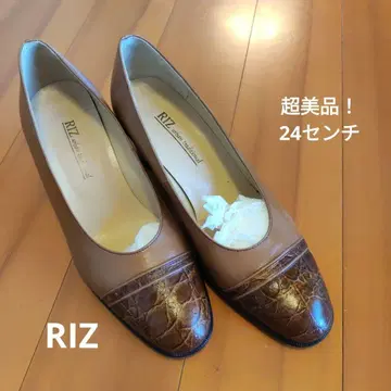 주말 특가! 컨디션 최상! RIZ 미디 힐 펌프스 24cm