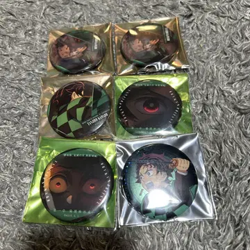귀멸의 칼날 무한열차편 이야기가 있는 등, 눈빛 컬렉션 캔뱃지 탄지로