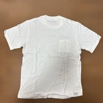 TravisMathew 화이트 티셔츠 포켓 부착