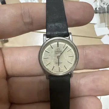 OMEGA De Ville 쿼츠 시계