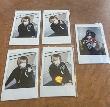 달콤한 폭력 사키 아야 체키 세트