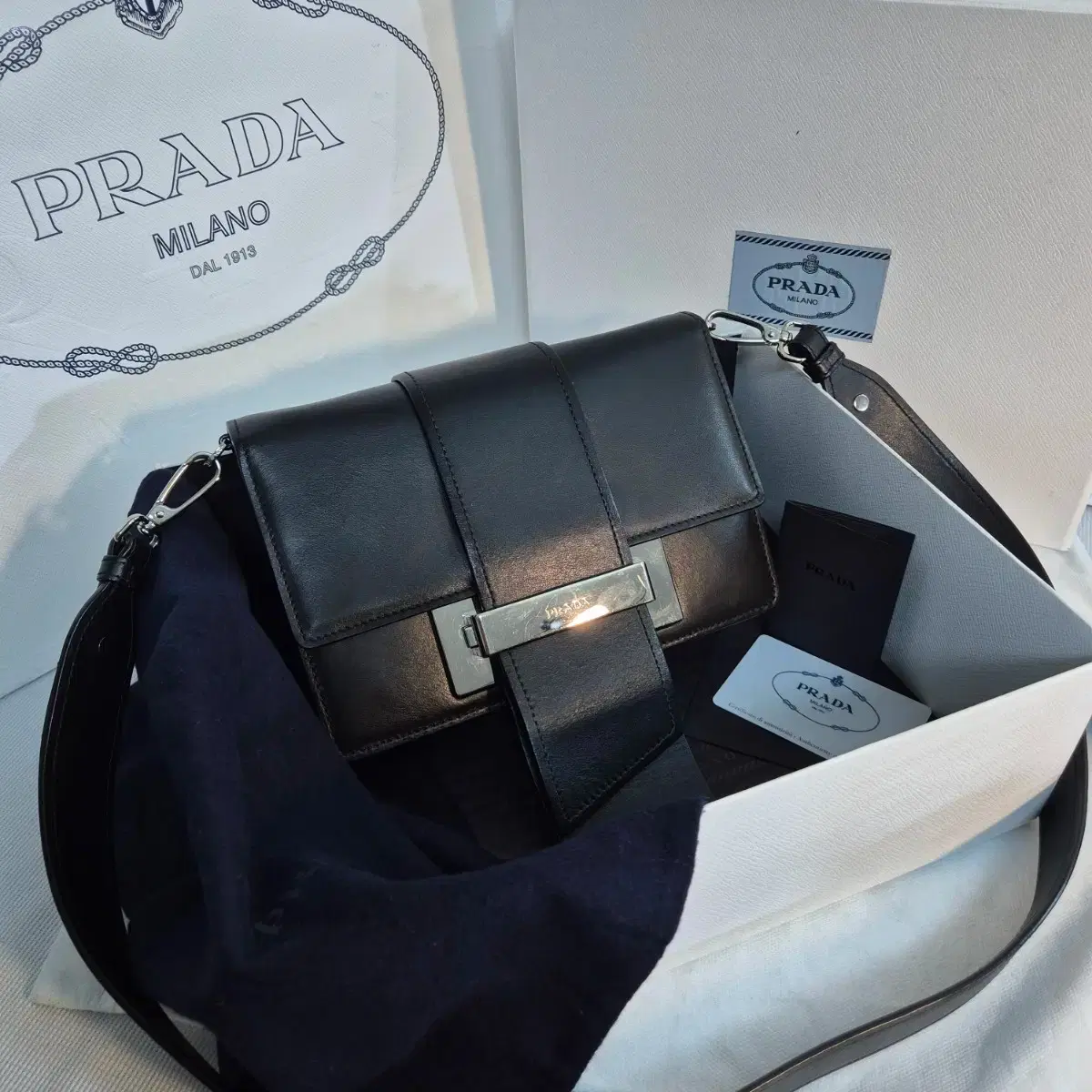 [Full Set] Prada Metal Ribbon Shoulder Bag - Best Condition~!!