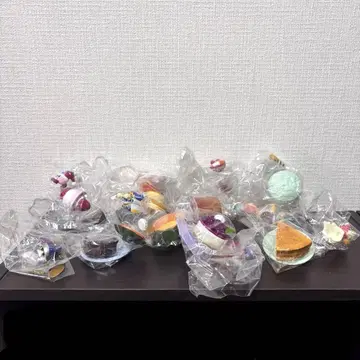 변덕스러운 스위츠 파티 커비 리멘트 피규어