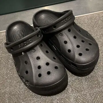 Crocs 블랙 클로그 샌들 통굽 블랙 22cm W6