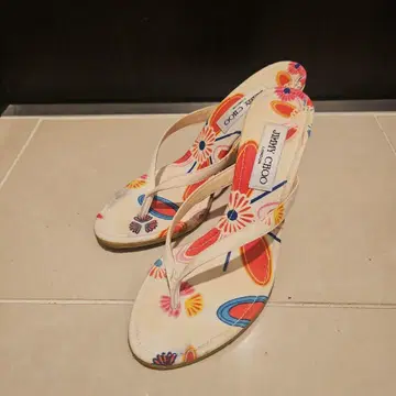 JIMMY CHOO 웨지솔 플립플랍