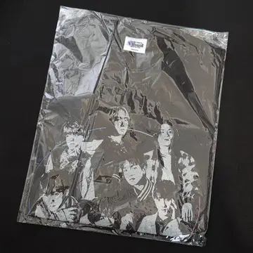 Travis Japan 왈츠 T셔츠