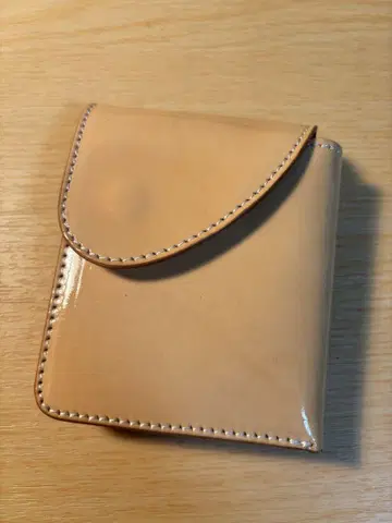 Hender Scheme wallet 패턴트 레더 버전