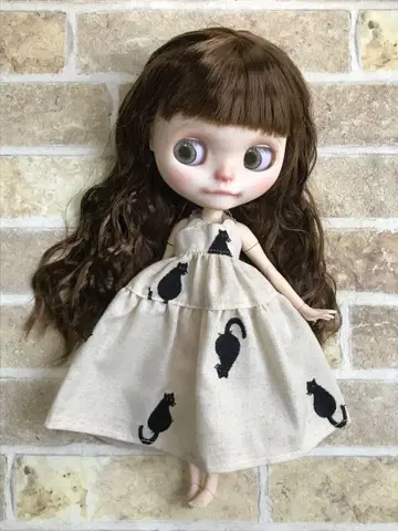 브라이스 리카짱 아웃핏 검은 고양이 원피스 내추럴 2
