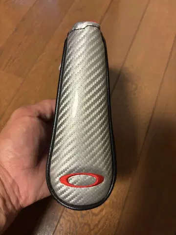Oakley 퍼터용 골프헤드커버 실버