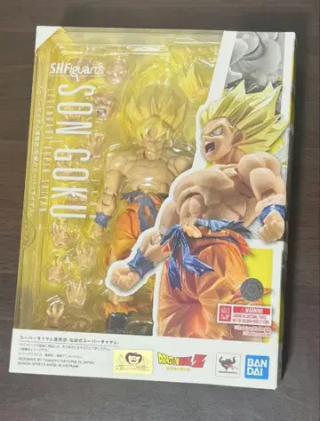 S.H.Figuarts의 초사이어인 손오공