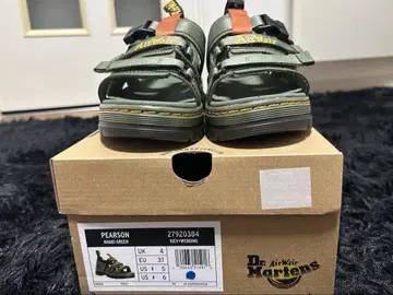 Dr. Martens Pearson 샌들 마나 그린 UK4