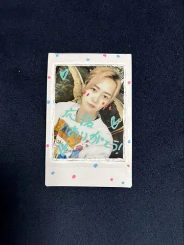 MeseMoa. . 니방센지 폴라로이드 사진