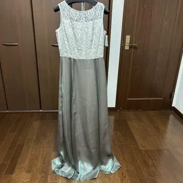 그레이 레이스 민소매 롱 드레스