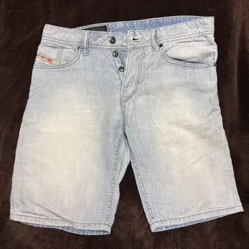 Diesel 반바지