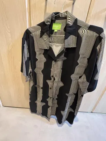 HUF AVALON RESORT TOP / 반팔 셔츠 / M / 레이온
