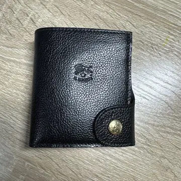 [미사용 새상품] IL BISONTE 접이식 지갑 엠보싱 로고 블랙